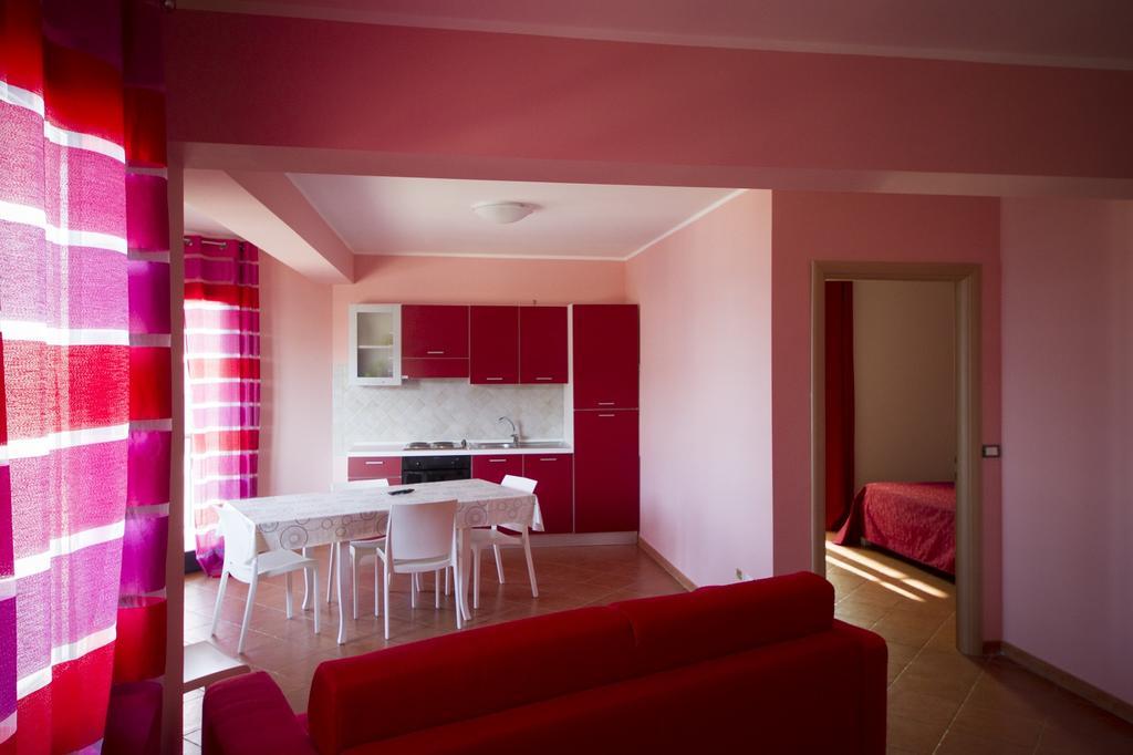 Tus'Hotel Apartments Tusa Exterior foto